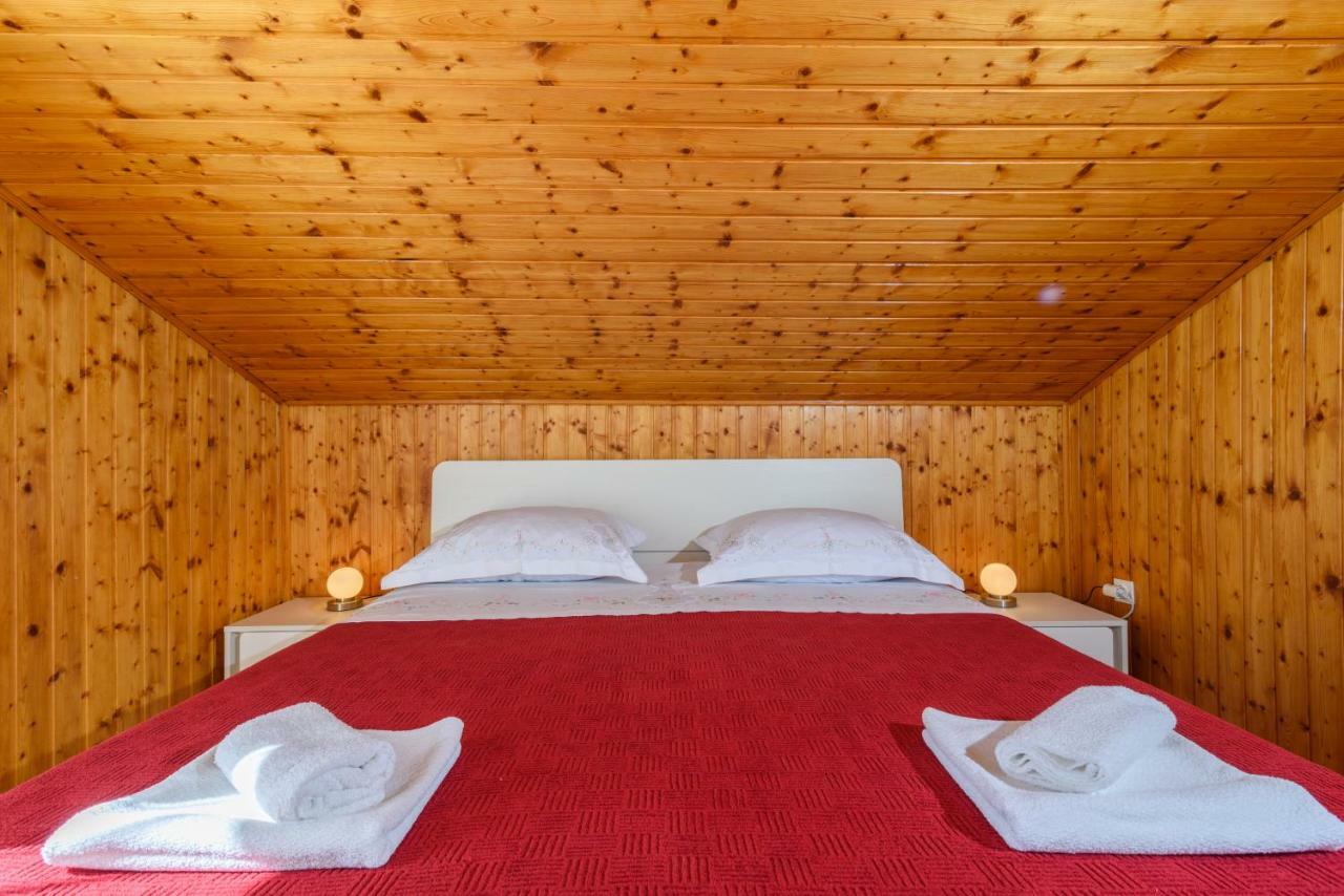 Accommodation Mamut Trogir Eksteriør bilde
