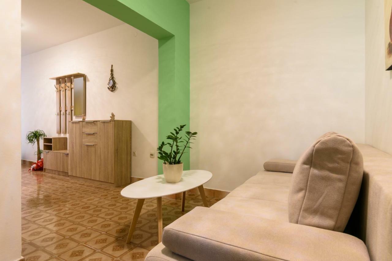 Accommodation Mamut Trogir Eksteriør bilde